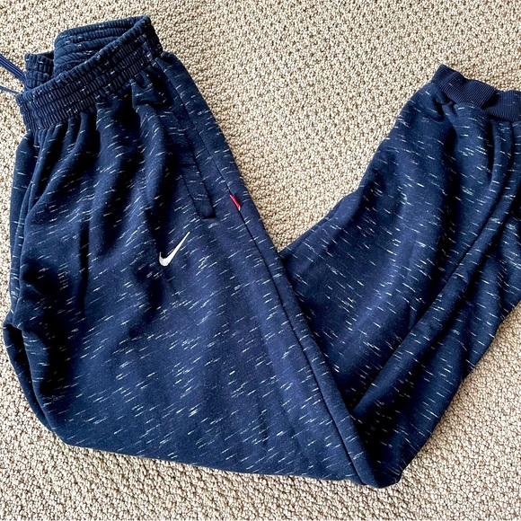 Nike Men’s Joggers Sweatpants in XL - Picture 2 of 5